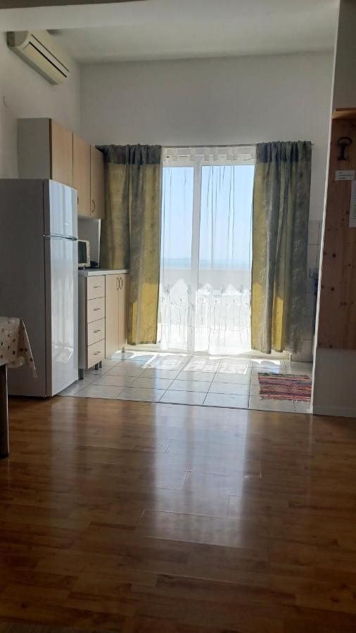 Apartmani Mary Dugi Rat Exterior photo